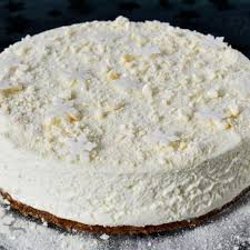 Schneeflockentorte Mit Apfel Zimt Fullung Und Printen Rezept Weihnachtliche Kuchen Und Torten Kuchen Und Torten Rezepte Kuchen Und Torten