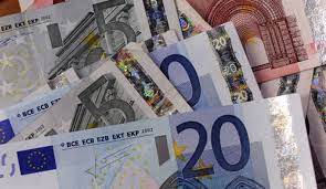 Tinerii fermieri pot solicita fonduri nerambursabile pentru instalarea ca sefi de exploatatii agricole. Fonduri Nerambursabile De Pana La 10 000 De Euro Pentru Tinerii Antreprenori Campuscluj Ro