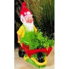 Zwerg Mit Schubkarre Amazon De Garten Gartenzwerg Zwerg Gnom Gartenfigur Gartendeko Marchen Sieben Zwerge Dwarf G Gnomes Gnome House Outdoor Gardens