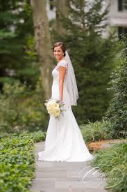 Pin By Street Light Nails On Our Beautiful Brides Bridal Portraits Outdoor Bridal Photography Poses Bridal Portrait Poses