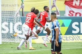 Antonio internacional x grêmio ao vivo , internacional x grêmio melhores momentos , grenal. Brasileiro Com Gol No Fim Internacional Vence O Grenal E Abre Vantagem Na Lideranca Jovem Pan