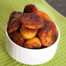 Ivorian Food On Instagram Nous On Aime Bien Quand L Aloko Est Comme Ca La Un Peu Mou Facon La Et Vous Ivorianfood Yum In 2020 Cuban Recipes Food Recipes