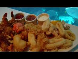 Chart House Fresh Seafood With Gigantic Aquarium In Las Vegas