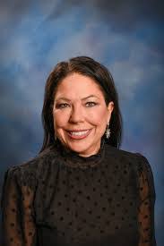 Amy Cary's Instagram, Twitter & Facebook