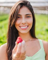 Treze candidatas ao título de soberanas da 21ª Festa Nacional do  Moranguinho iniciam preparativos A jornada rumo a 21ª Festa Nacional do  Moranguinho ganha um novo e empolgante capítulo: a apresentação oficial