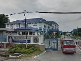 Datin red dalam pada itu turut berkongsi beberapa keping foto memaparkan dia ditemani rakan baiknya sedang berada di balai polis sungai buloh seawal pukul 3 pagi. Trending News Today Kunci Premis Kerajaan Pelakon Dan Isteri Ditahan