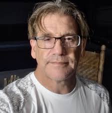 What to look for in a pressure pot setup for cabinet coatings?