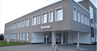 În ton cu piaţa muncii din uk, care. Joburi Asistent Medical Mediclub Romania