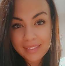 Becca Mortimore's Instagram, Twitter & Facebook