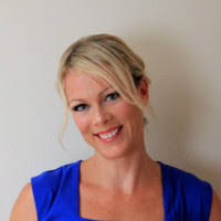 Kristi Comstock's Instagram, Twitter & Facebook