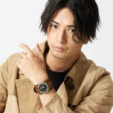 Harold Gear's Instagram, Twitter & Facebook