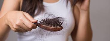 In der schwangerschaft produziert der körper der frau. Haarausfall Stoppen Das Hilft Gegen Haarverlust Bei Frauen Herold At