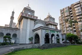 Taiwan adalah negara di asia timur yang memiliki banyak tempat wisata budaya dan tempat wisata alam yang indah. 7 Masjid Terkenal Di Taiwan Jalan Jalan Tak Lupa Ibadah Halaman All Kompas Com