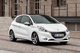 Peugeot 208 Feline Blanc Banquise 3 Portes 001 Vision Board Visionen