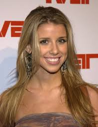 Melissa Schuman's Instagram, Twitter & Facebook