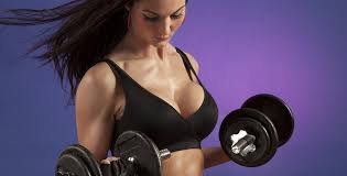 Für das brusttraining zuhause gibt es brustübungen ohne geräte, mit kurzhanteln oder langhantel. Brust Training Fur Zu Hause Women S Best Blog
