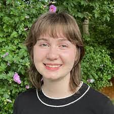 Sophia Reeder's Instagram, Twitter & Facebook