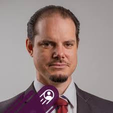 Direito à companhia durante momento de fragilidade assegurado.  Recentemente, a Terceira Turma do Superior Tribunal de Justiça (STJ)  determinou que é de responsabilidade dos planos de saúde cobrirem custos de  pessoas que