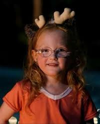 Incredible. She really does sound like an angel. Who is this little girl?