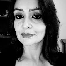 Glória Caroline Neri Mantovani