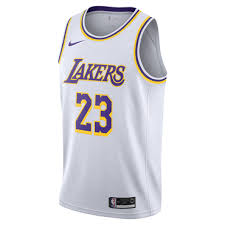 Wie sie bei den kriterien grade begutachten konnten, kann das produkt auf lakers trikot kaufen im web ist eine feine chose. Lebron James Lakers Association Edition Nba Trikots Weiss Nike Aa7101 111 L Basketballdirekt De
