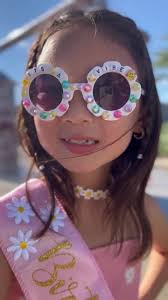 Daisy Smiley Face Personalized Flower Sunglasses