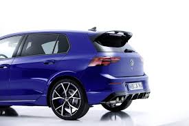By anthony alaniz may 20 2021 2021 Volkswagen Golf R Debuts With 315 Hp Awd With Drift Mode