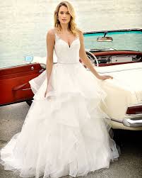 Elfenbeinfarbenes volant kleid wedding special die. V O L A N T Dieses Royal Moments Braut Und Festmode Facebook