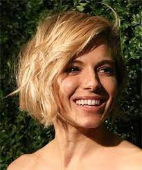 Tousled And Choppy Bob Hair Style With Loose Waves Chin Length Hair Bob Hairstyles Hair Styles