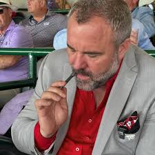 Who's your pick to take the win? 🐎