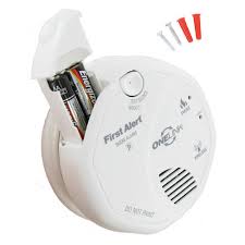 Smart smoke & carbon monoxide alarm. First Alert Onelink Sco501cn 3st Battery Operated Carbon Monoxide And Smoke Alarm Brickseek