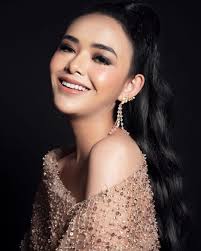 Hewan kesukaan amanda manopo adalah anjing kecil. Biodata Amanda Manopo Profil Lengkap Fakta Agama Keluarga Dan Foto Wanita Wanita Cantik Fakta