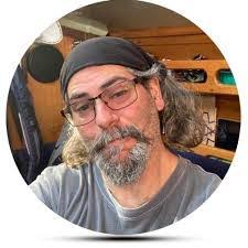 Chris Yoho's Instagram, Twitter & Facebook