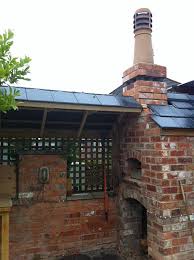 How to build a clay oven in your garden in simple steps. Recycled Clay Bricks Used In Building Pizza Oven