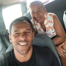 Felicidade ter vc comigo