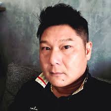 台中男狂喝20包毒咖啡跳進游泳池對2童扣板機