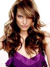 If you have long hair with fringes, this can be styled by curling the hair at the bottom to give it some volume and texture. Side Fringe Hairstyles For Long Hair 2012 Folade