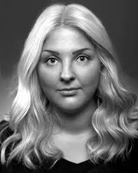 Eleanor Ireland's Instagram, Twitter & Facebook