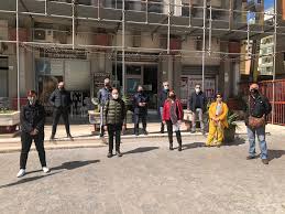 Insolitamente silenziosa, palermo si e' svegliata in zona rossa, in cui resterà fino al prossimo 14 aprile compreso. Zhpbzjfsqqzwfm