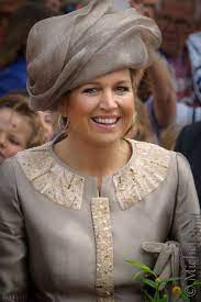 Free Vintage Hat Patterns Over The Top Toppers Fascinator S And Head Pieces Hats Vintage Vintage Headpiece Elegant Hats