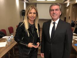 Gozundeki Beyaz Lekeye Dikkat