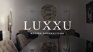 Nate come oggetti indispensabili per conservare e mantenere in ordine le nostre collezioni di libri, le librerie sono diventate protagoniste assolute non soltanto della zona giorno ma anche della zona notte e dell'home office. Luxxu A Covet House Brand
