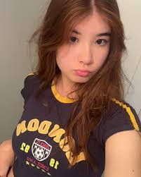 Lauren Lunde's Instagram, Twitter & Facebook