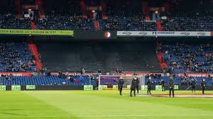 Pol van boekel awards sc heerenveen a goal kick. No Goals Yet In The First Half Of Feyenoord Heerenveen Teller Report