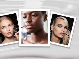 Why Has Lip Gloss Made Such a Big Comeback in 2024?