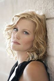 Happy 56th Birthday to American actress Anna Gunn. botd 🎂 •Primetime Emmy  Best Supporting Actress in 'Breaking Bad' (2008-13) •Deadwood (2004-06)  •The Practice (1997-2002)