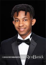 Shawn Rowell's Instagram, Twitter & Facebook