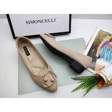 Berikut adalah beberapa rekomendasi lemari sepatu yang budget dan. Sepatu Simoncelli Shopee Indonesia