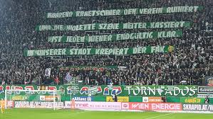 Kaufe österreich fussball trikot günstig in deutschlands bestem fußballshop. Wiener Derby Rapid Fans Machen Sich Uber Die Austria Lustig Fussball Bundesliga