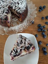 Decouvrez Comment Realiser Ce Gateau Au Yaourt Et Aux Myrtilles Tres Simple Et Pourtant Tres Savoureux Une Gateau Yaourt Delicieux Gateaux Gateaux Et Desserts